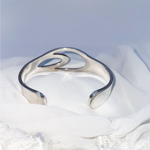 New Bridge Sterling Silver Bracelet - Picture 6 of 9